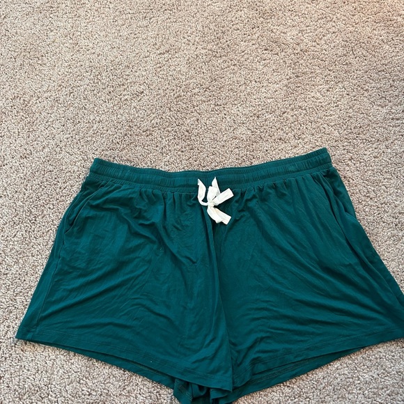 Elegant Teal Pajama Set with White Accents - Picture 3 of 7